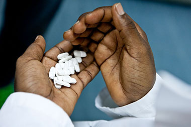 hand with medicines
