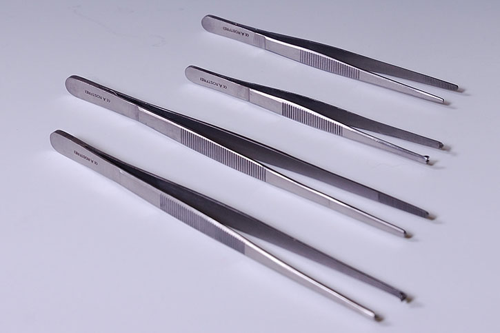 Dissecting forceps surgical, 14 cm