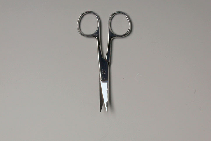 Nail scissors, curved, 10 cm