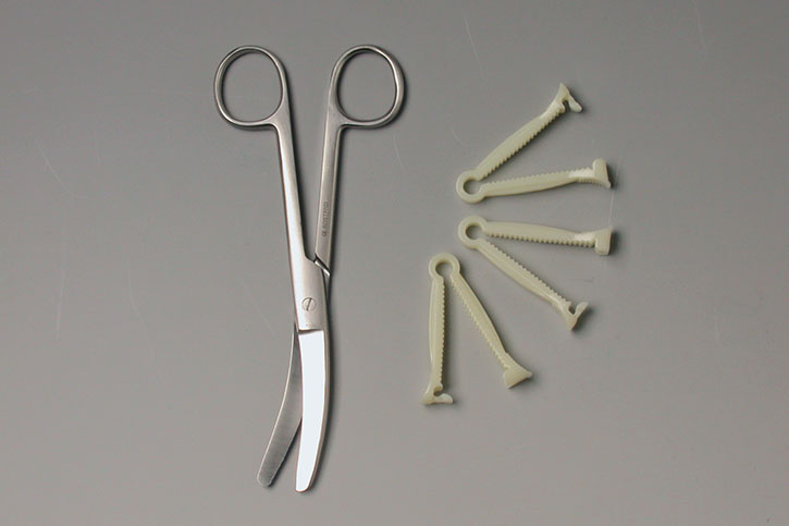 Disposable umbilical cord clamps, sterile